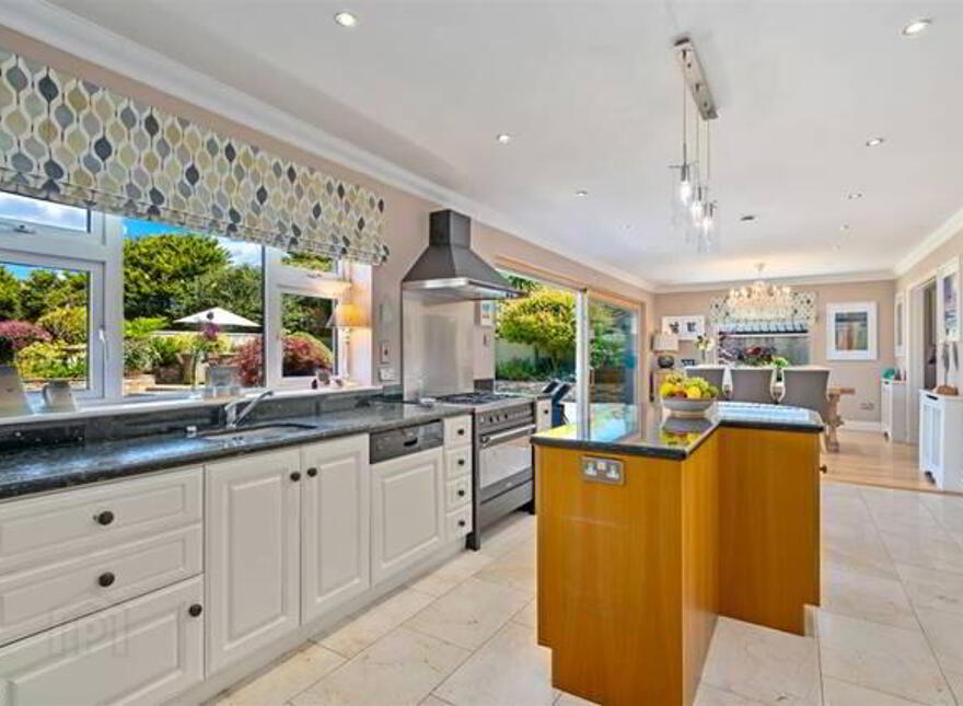 2 Shrewsbury Park, Fernhill Road, Carrigaline