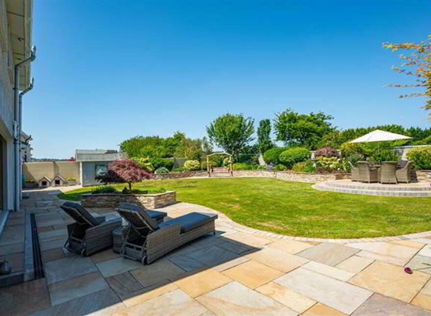2 Shrewsbury Park, Fernhill Road, Carrigaline
