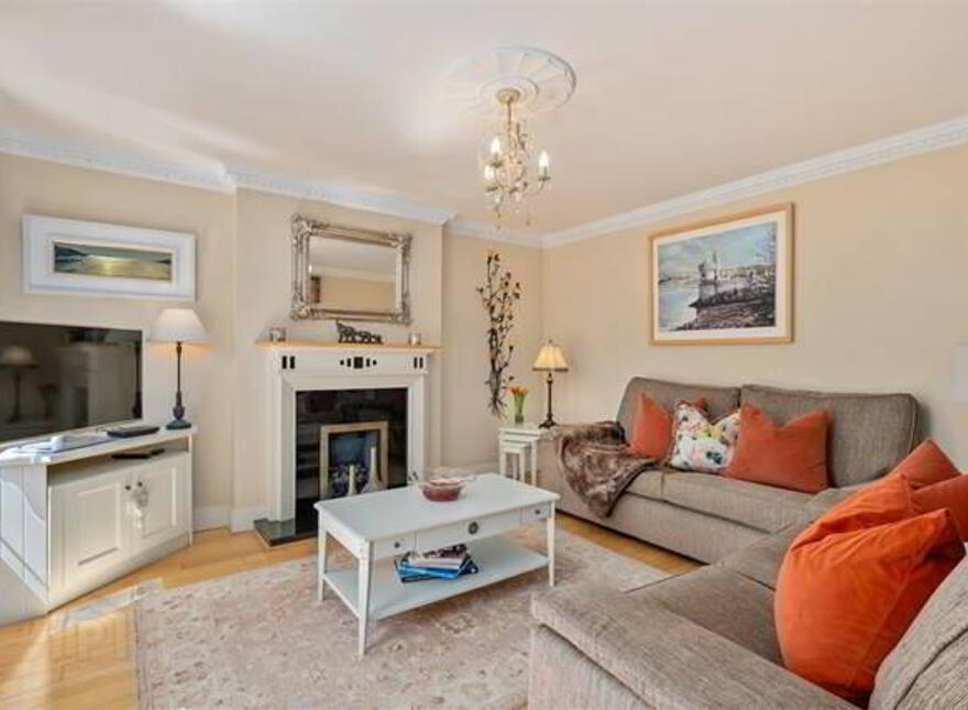2 Shrewsbury Park, Fernhill Road, Carrigaline