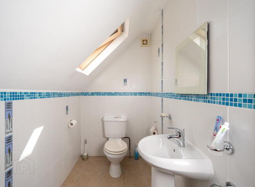 Carrigeen Lodge, Kilglass, F42D732