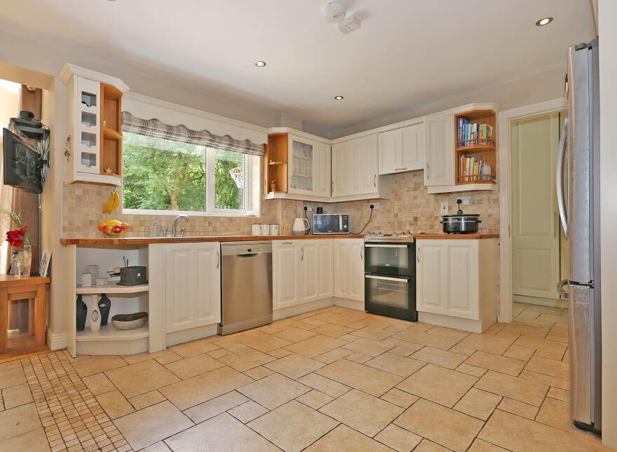 12 Ashmount, Church Road, Raheen