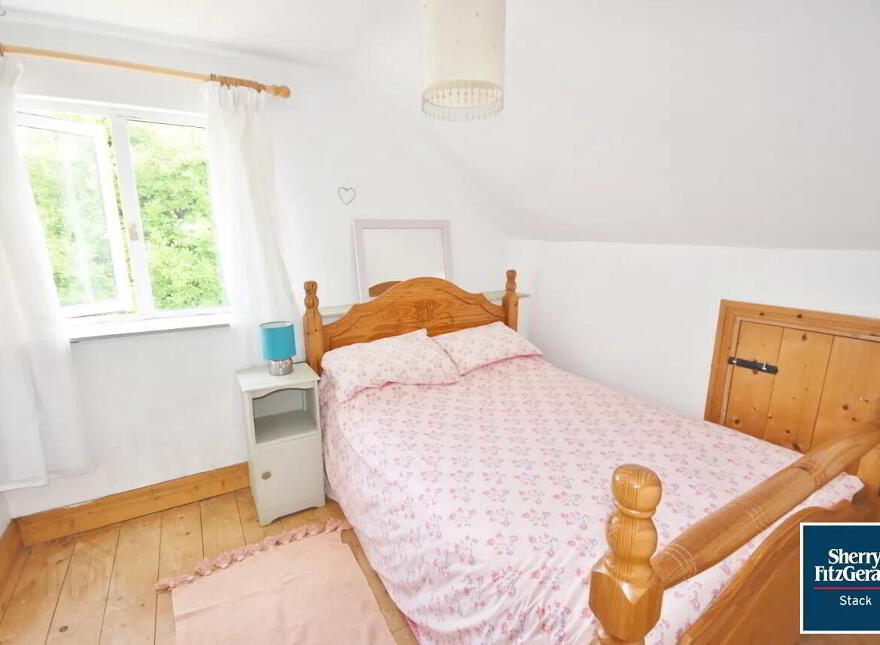 Tarmons, East, Tarbert, V31EN12