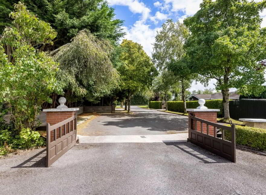 Pinecrest, Fairyhouse Road, Ratoath, A85CK40