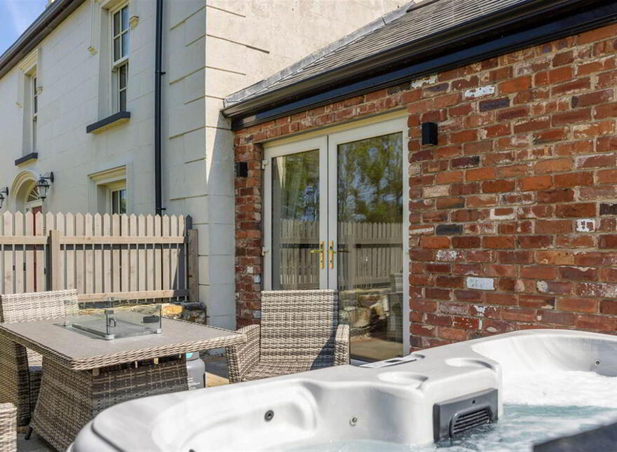 6 Corrstown Lane, Portrush, BT56 8FX