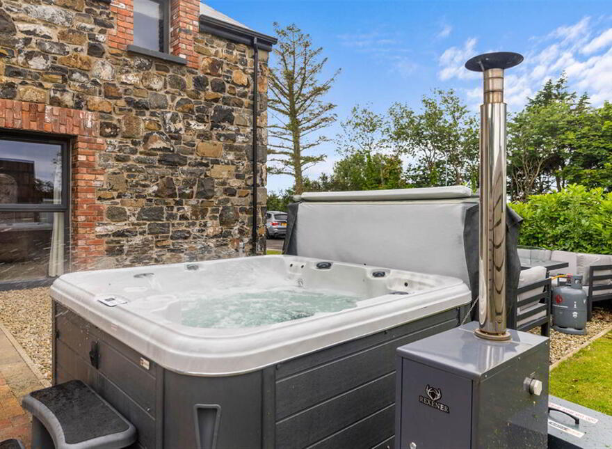 2 Corrstown Lane, Portrush, BT56 8FX