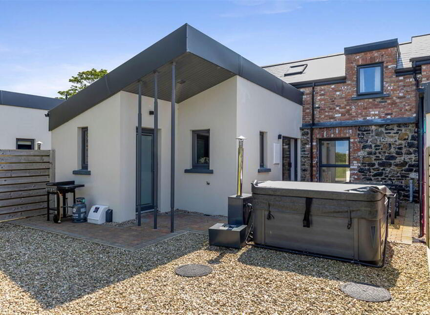2 Corrstown Lane, Portrush, BT56 8FX