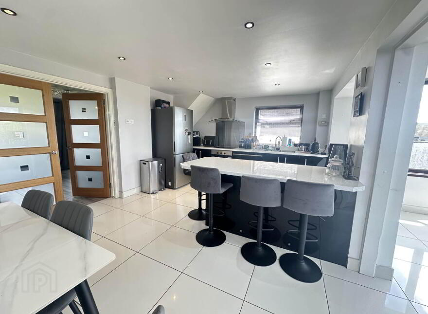 26 Argyll View, Larne, BT40 2JR