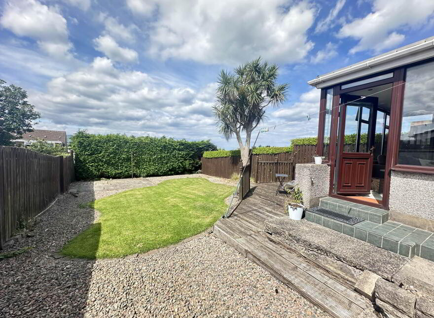 26 Argyll View, Larne, BT40 2JR