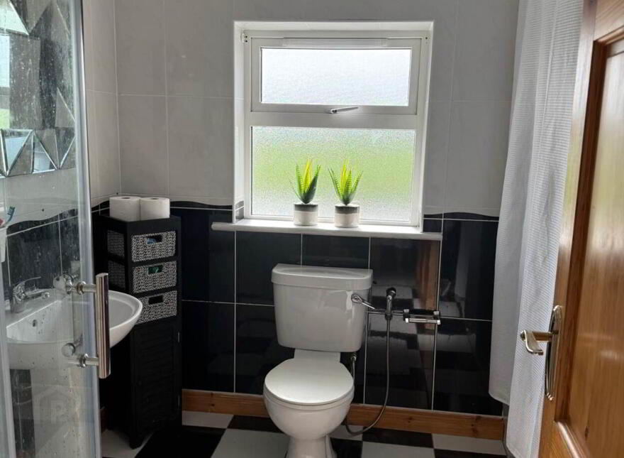 7 The Old Racecourse, Knock Road, Ballyhaunis, F35NN99
