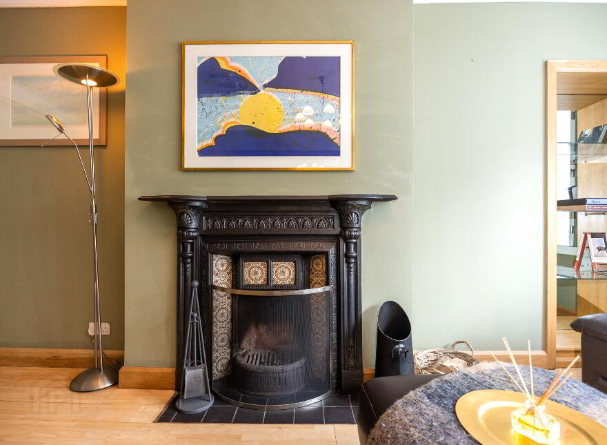 The Yellow House, 40 Lisburn Street, Royal Hillsborough, BT26 6AB