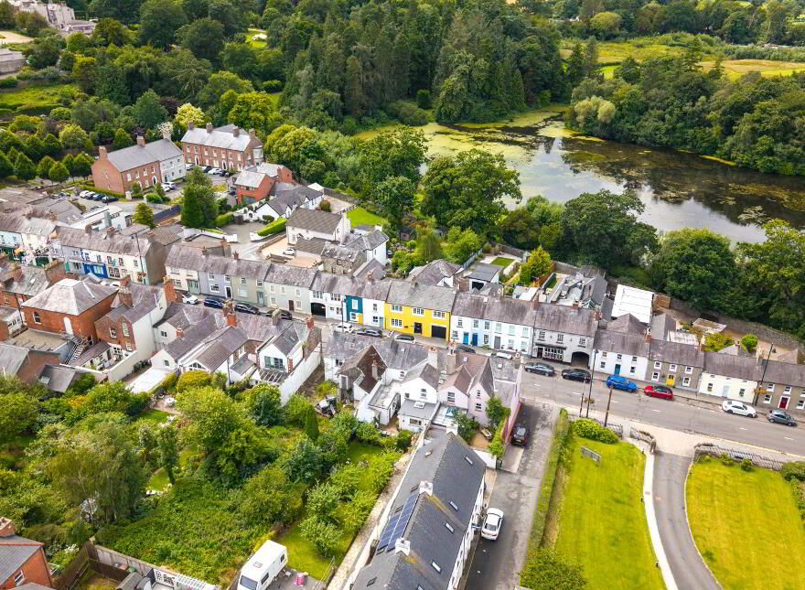 The Yellow House, 40 Lisburn Street, Royal Hillsborough, BT26 6AB