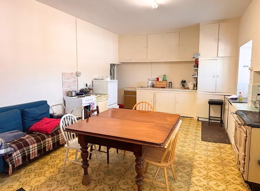 Glenville, Ballydonnell, Mullinahone, E41NV21