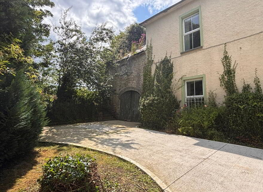 Glenville, Ballydonnell, Mullinahone, E41NV21