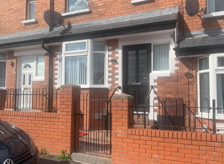 9 Glen Crescent, Belfast, BT11 8FB photo