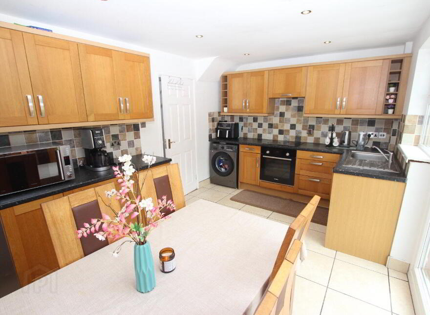 25 Kings Walk, Newtownabbey, BT37 0AS