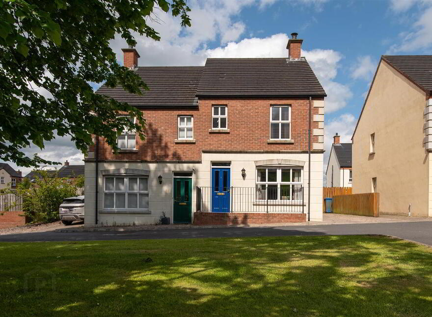 9 Riverview Heights, Ballynahinch, BT24 8US photo