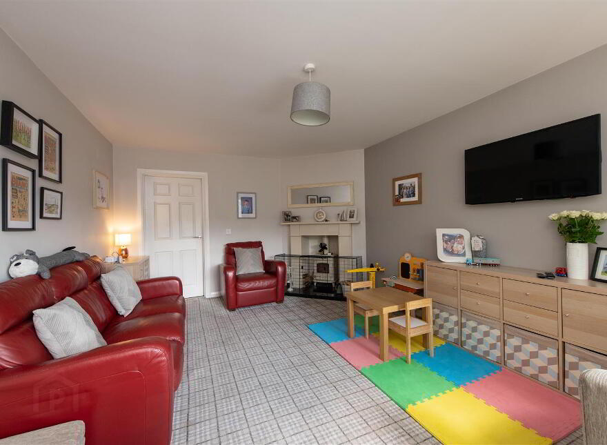 9 Riverview Heights, Ballynahinch, BT24 8US
