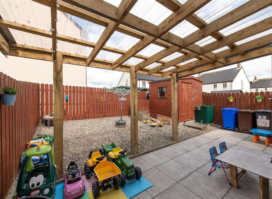 9 Riverview Heights, Ballynahinch, BT24 8US