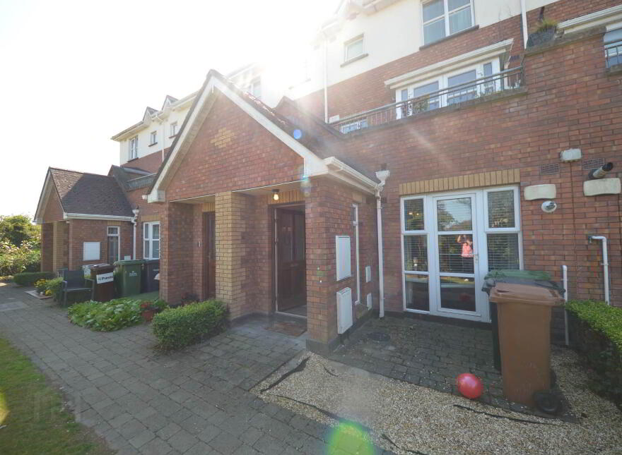 5 Boroimhe Elms, Swords, K67F982 photo