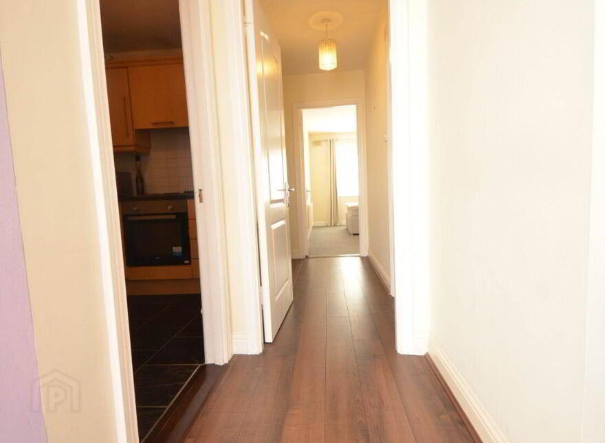5 Boroimhe Elms, Swords, K67F982