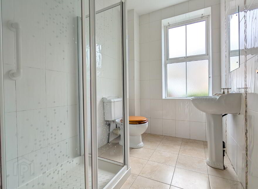 Shimnacarra, Vlentia Place, Newcastle, BT33 0EP