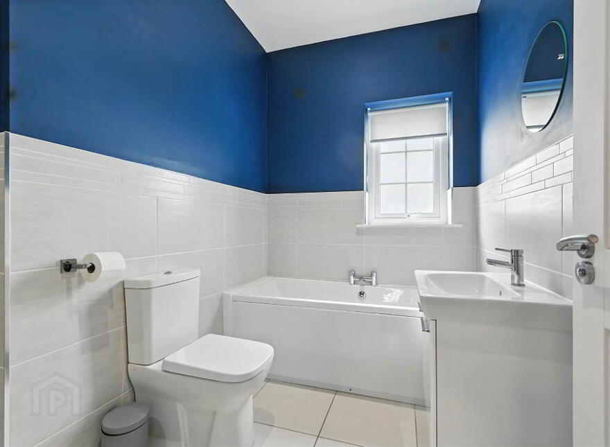16 Fairfields Manor, Lisburn, BT28 3WA