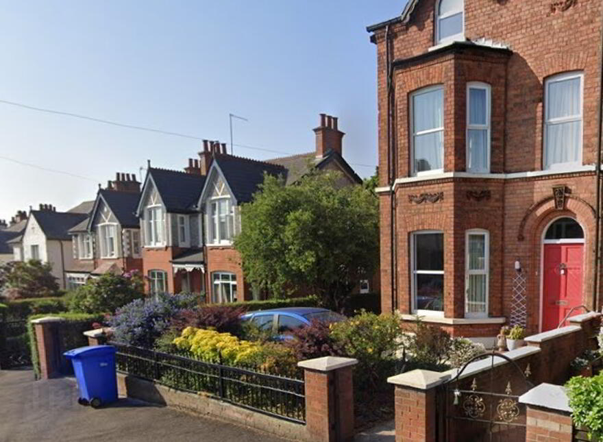33 Lansdowne Road, Belfast, BT15 4AA photo