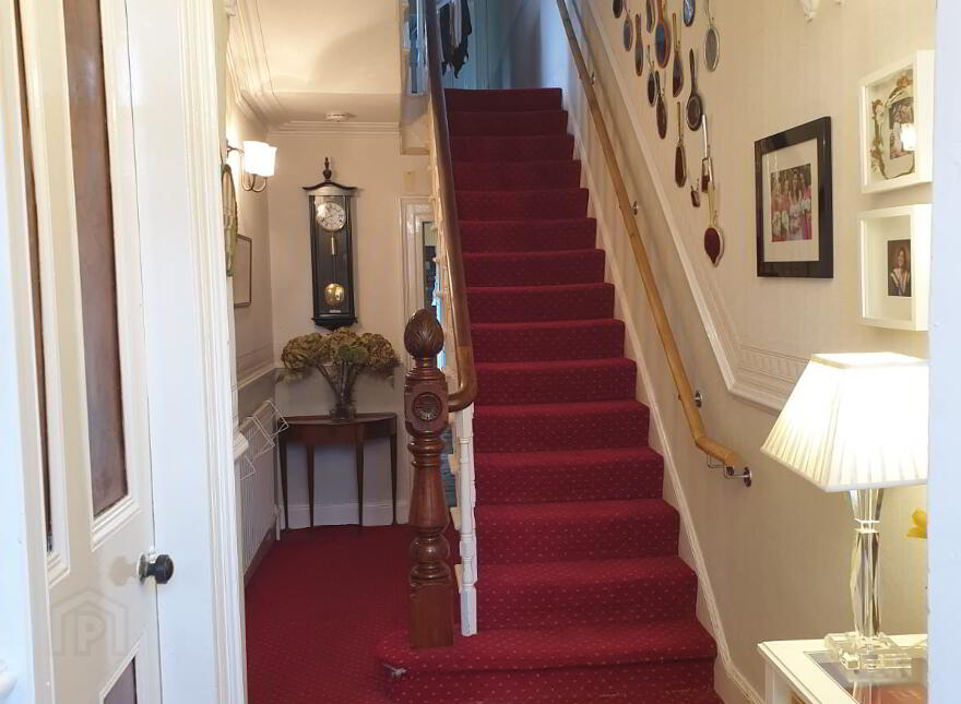 33 Lansdowne Road, Belfast, BT15 4AA