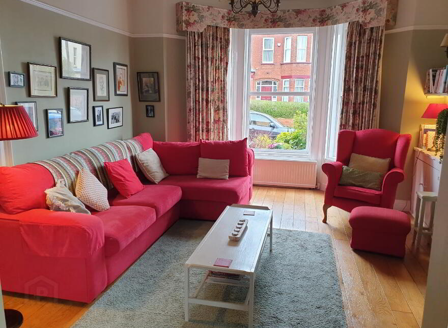 33 Lansdowne Road, Belfast, BT15 4AA