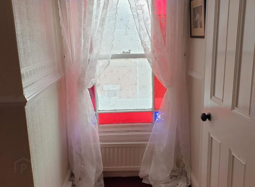 33 Lansdowne Road, Belfast, BT15 4AA