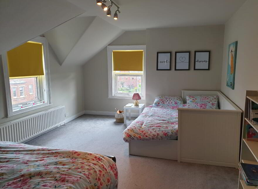 33 Lansdowne Road, Belfast, BT15 4AA