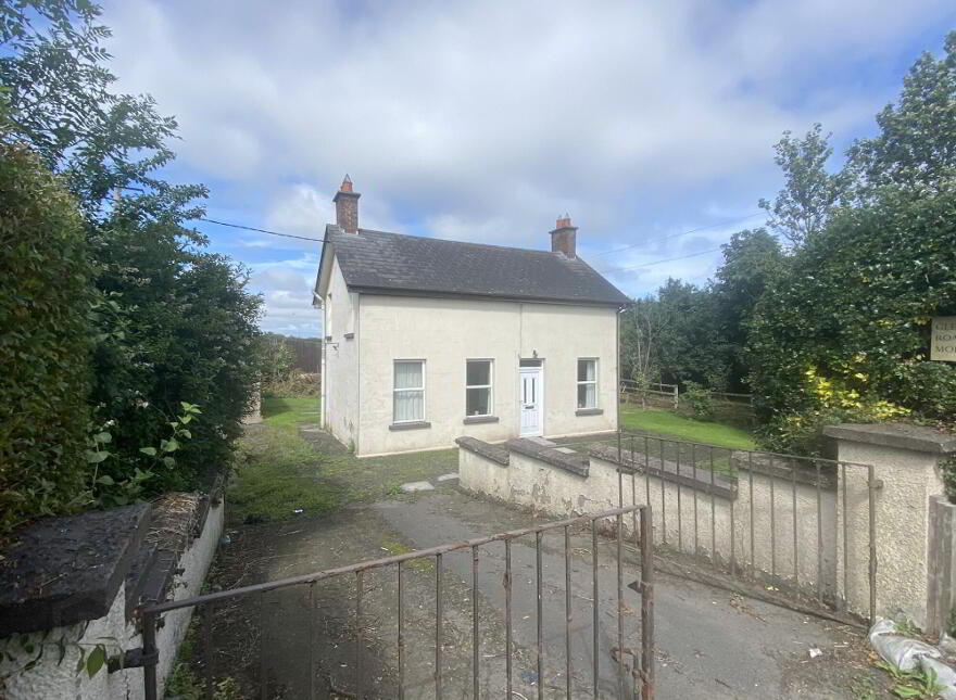 Country Cottage With Spacious Grounds, 4 Glenavy Road, Moira, BT67 0LT photo