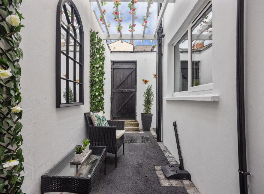68 London Street, Belfast, BT6 8EN