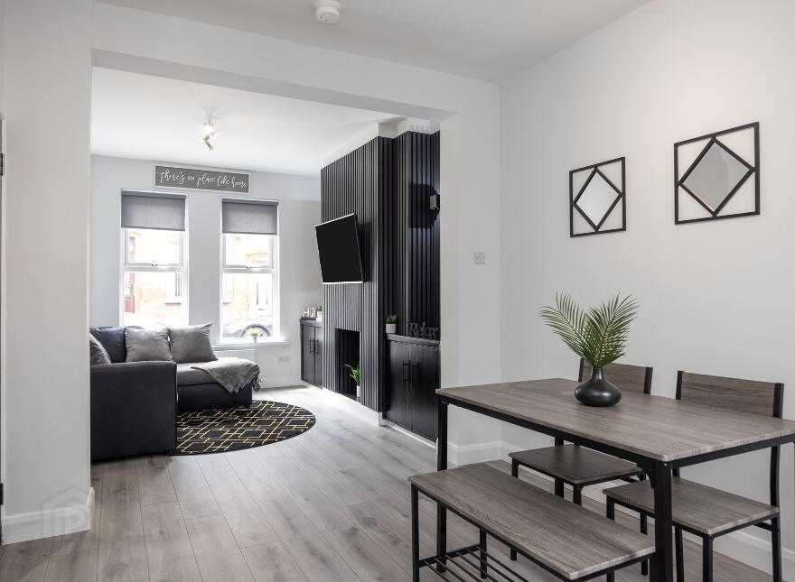 68 London Street, Belfast, BT6 8EN