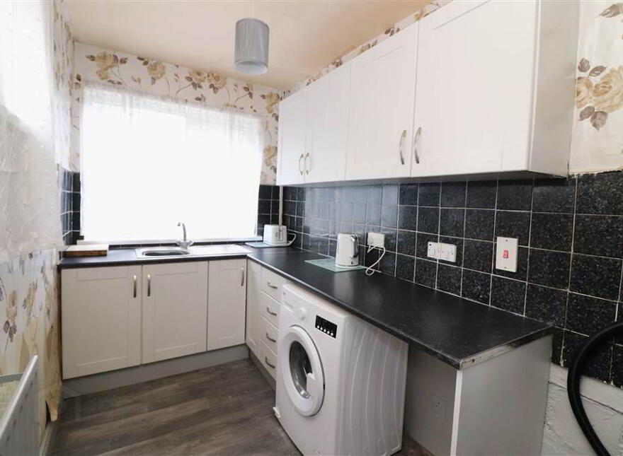 35 Donard Drive, Tonagh, Lisburn, BT28 1UU