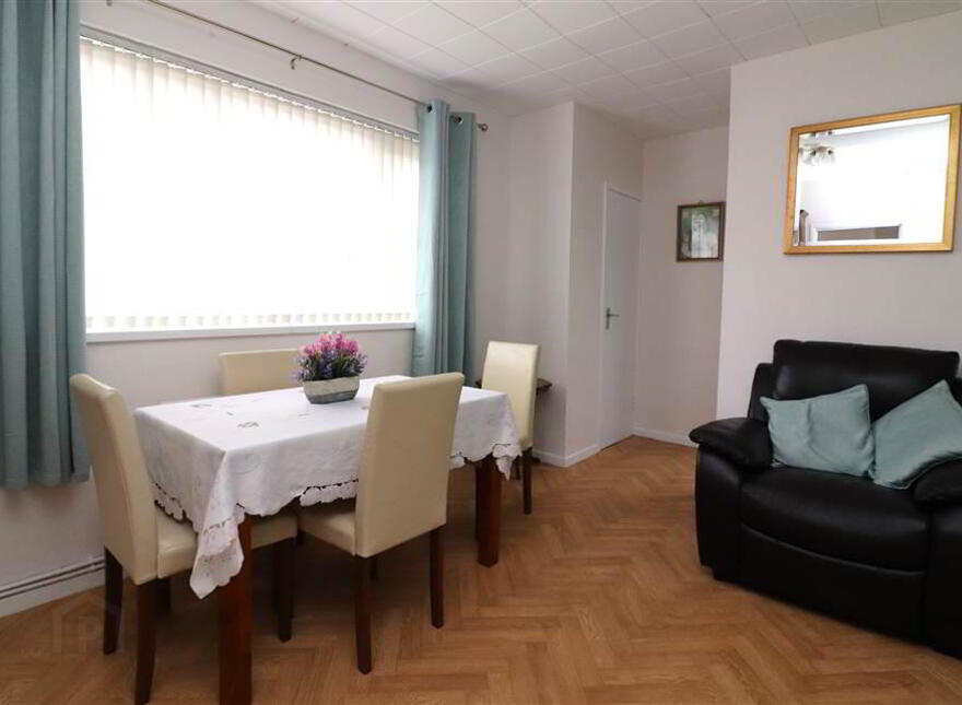 35 Donard Drive, Tonagh, Lisburn, BT28 1UU