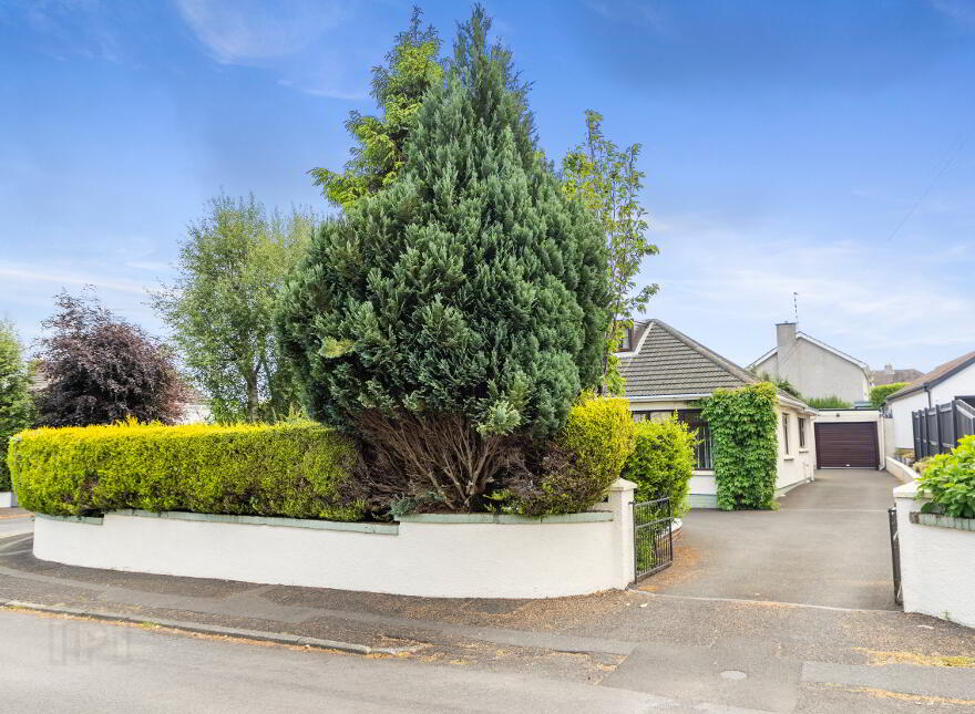 8 Old Grange Avenue, Ballymena, BT42 2EA