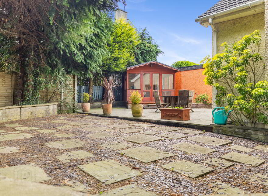 8 Old Grange Avenue, Ballymena, BT42 2EA