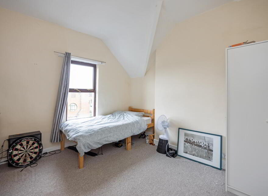 1 Chichester Avenue, Belfast, BT15 5EH