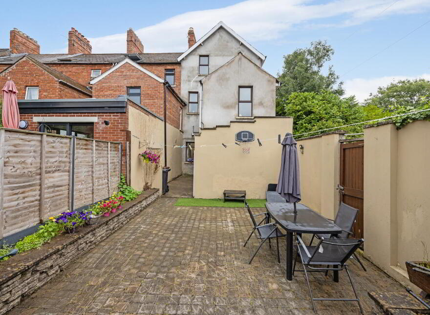 1 Chichester Avenue, Belfast, BT15 5EH