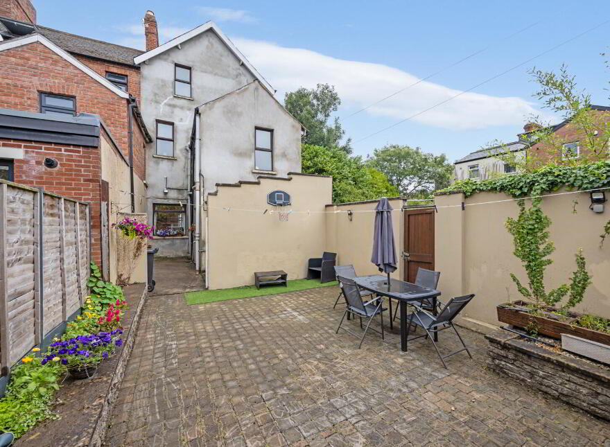 1 Chichester Avenue, Belfast, BT15 5EH