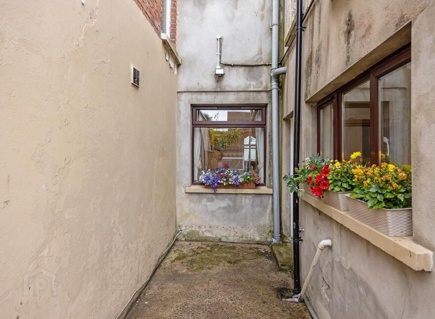 1 Chichester Avenue, Belfast, BT15 5EH