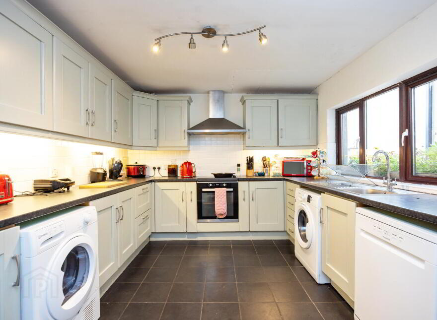 1 Chichester Avenue, Belfast, BT15 5EH