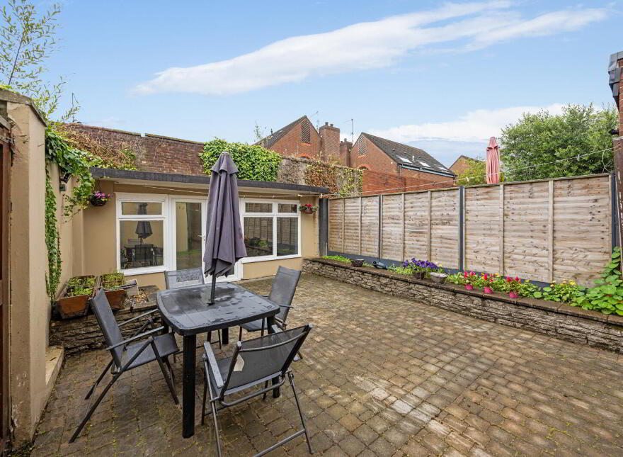 1 Chichester Avenue, Belfast, BT15 5EH