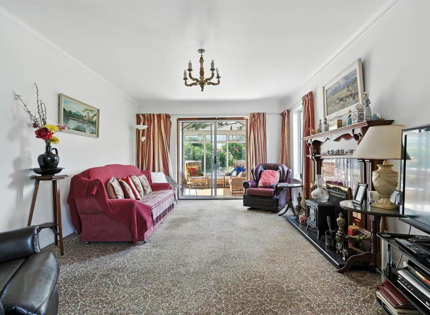 39 Church Avenue, Dunmurry, Belfast, BT17 9RS