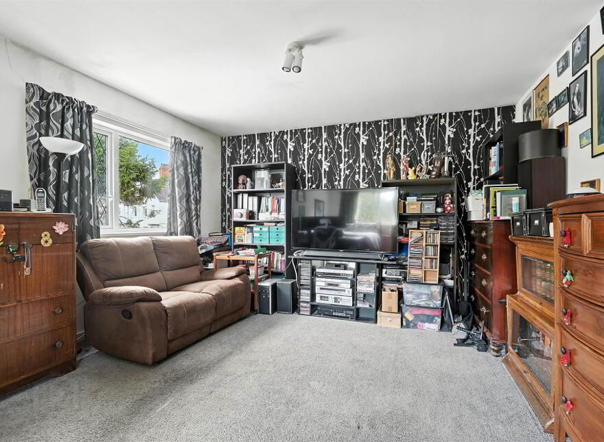 39 Church Avenue, Dunmurry, Belfast, BT17 9RS