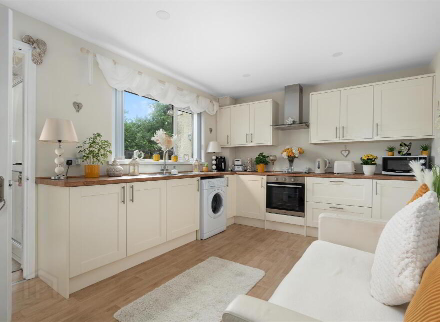 14 Longstone Close, Dundonald, Belfast, BT16 2DY
