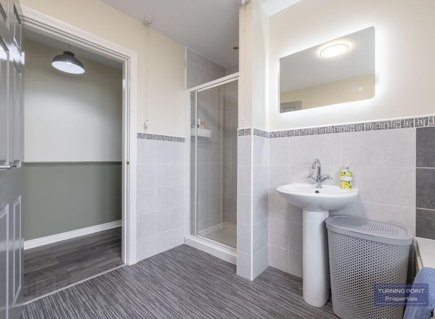 84 Clabby Road, Fivemiletown, BT75 0QY