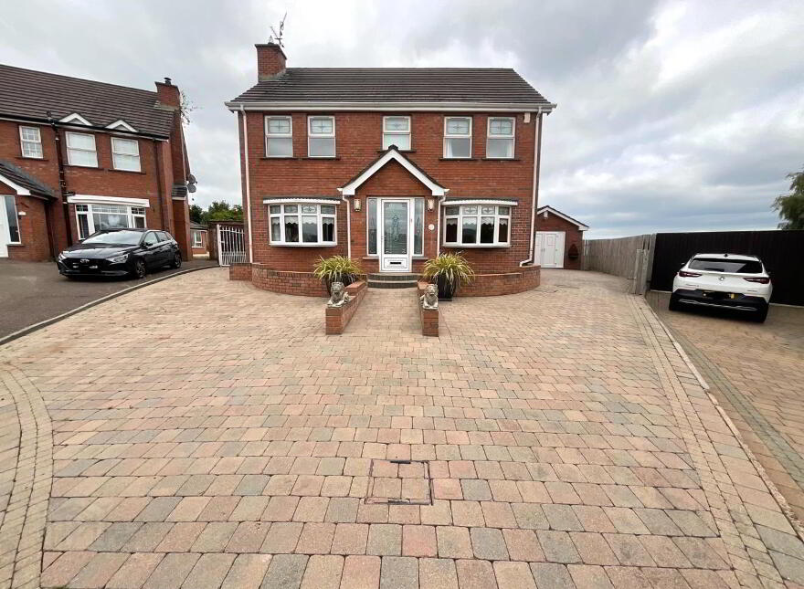 7 Loughview Green, Belfast, BT14 8QH photo