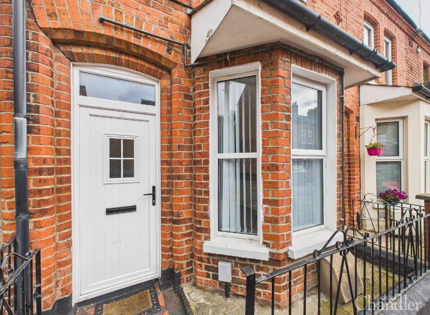 2 Rochester Street, Belfast, BT6 8EU